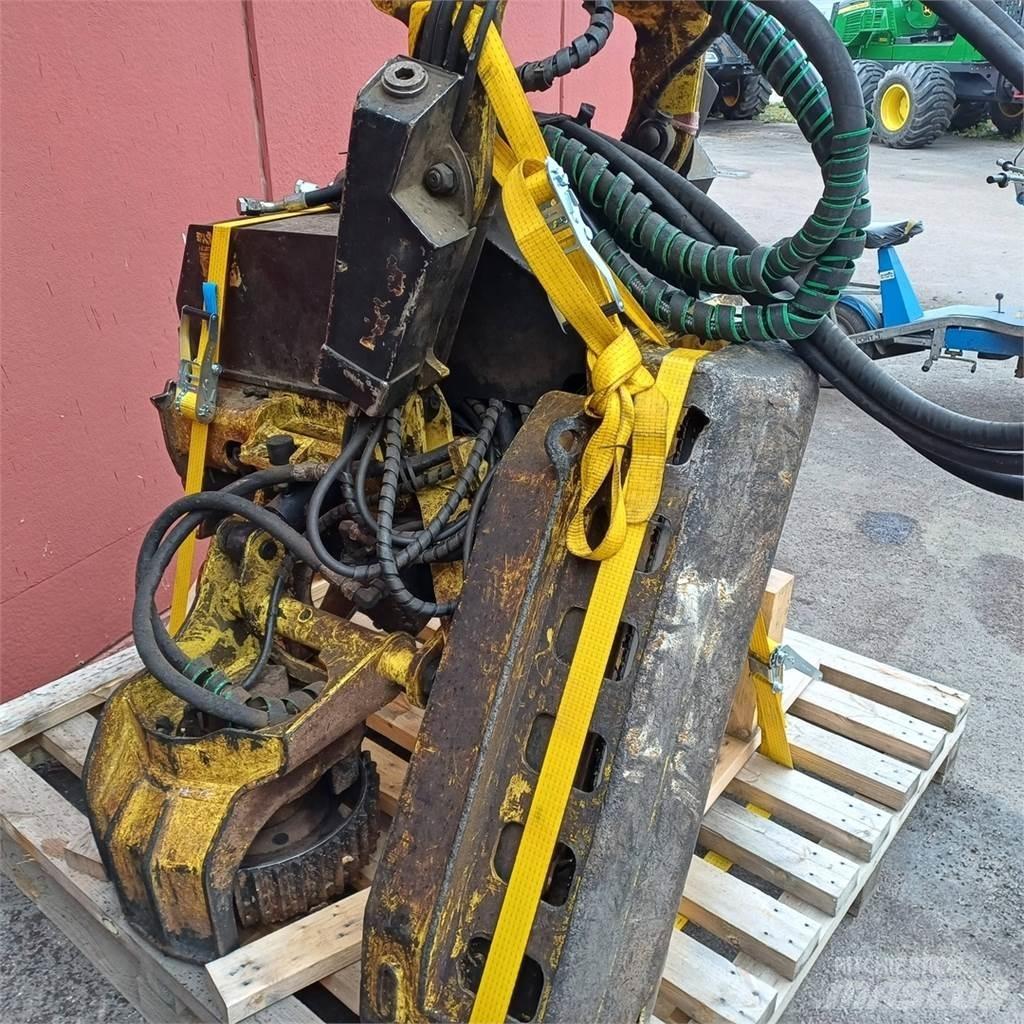 John Deere H415 收穫機頭
