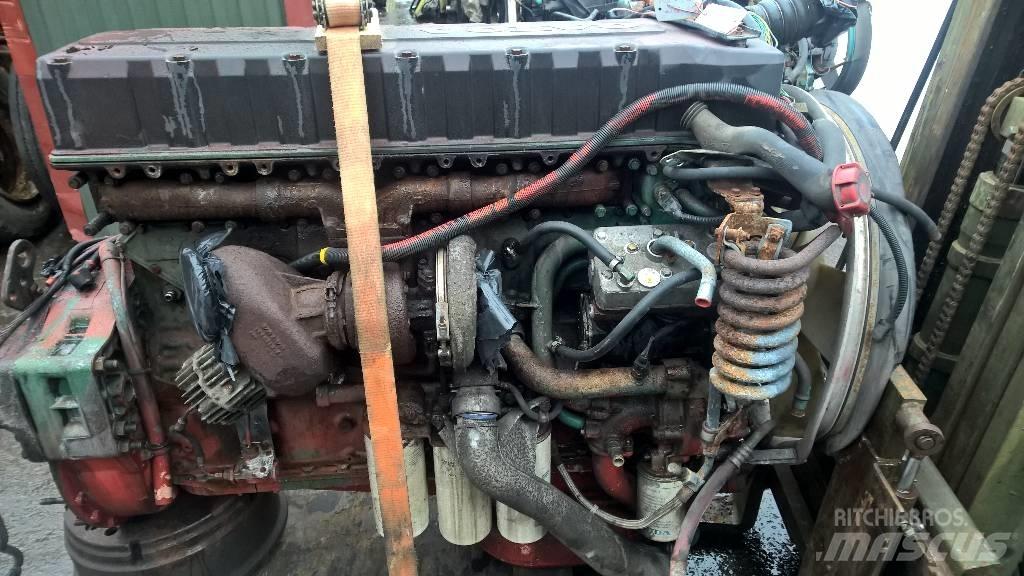 Volvo D12 引擎/發動機