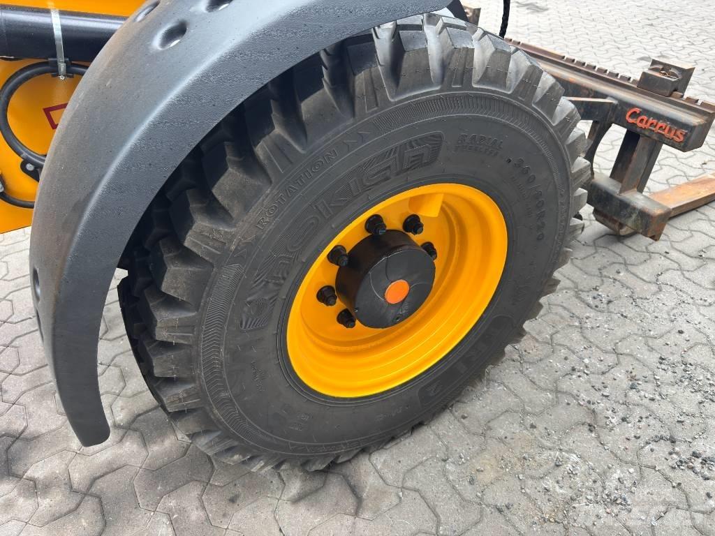 JCB 409 輪胎式裝載機