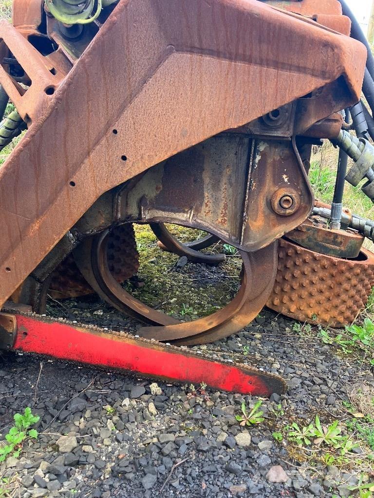 Komatsu 370.2 收穫機頭