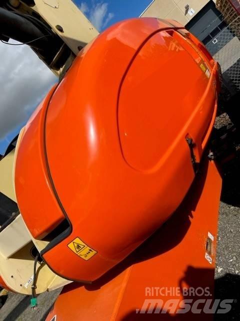 JLG 860 SJ 伸縮臂高空作業車