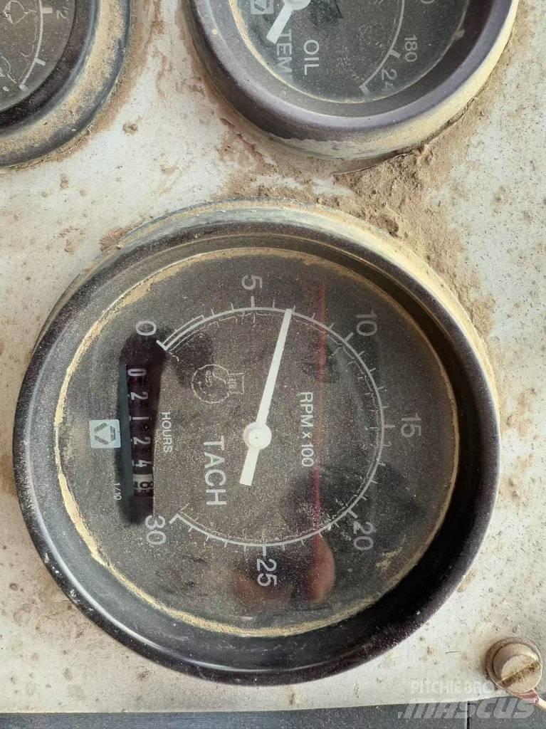 Dynapac CC 211 雙輪滾壓機