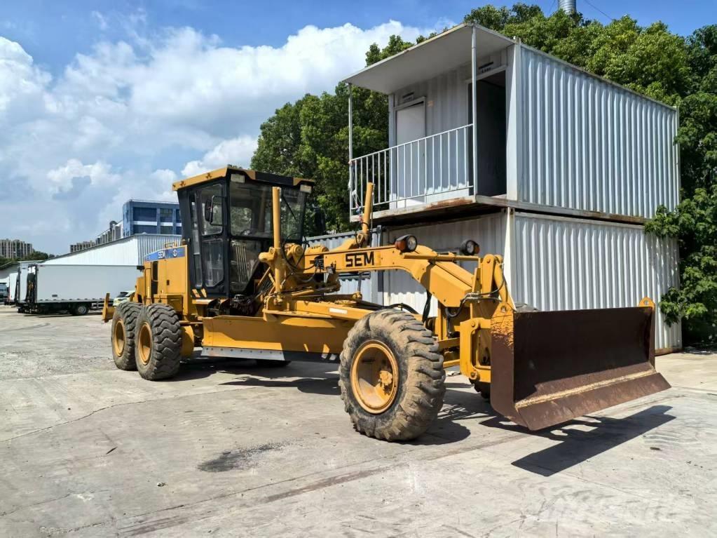 SEM 919 平土機