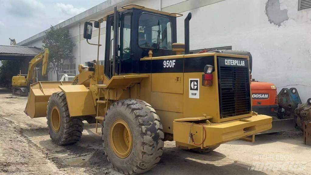 CAT 950 F 輪胎式裝載機