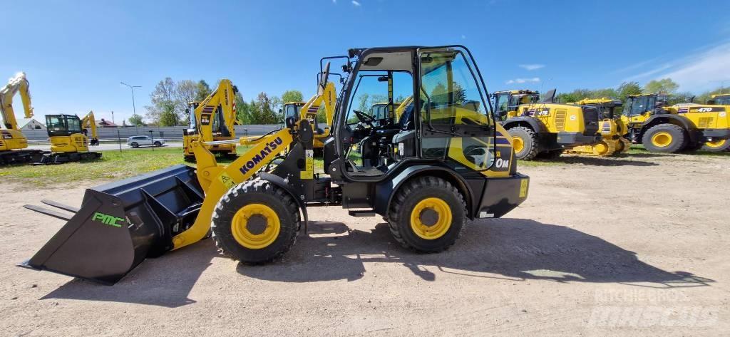Komatsu WA 70 輪胎式裝載機