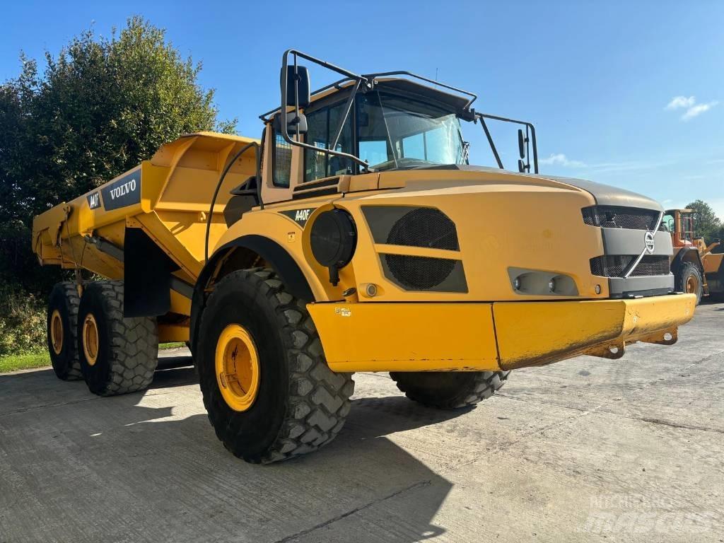 Volvo A40f 鉸接式起吊車