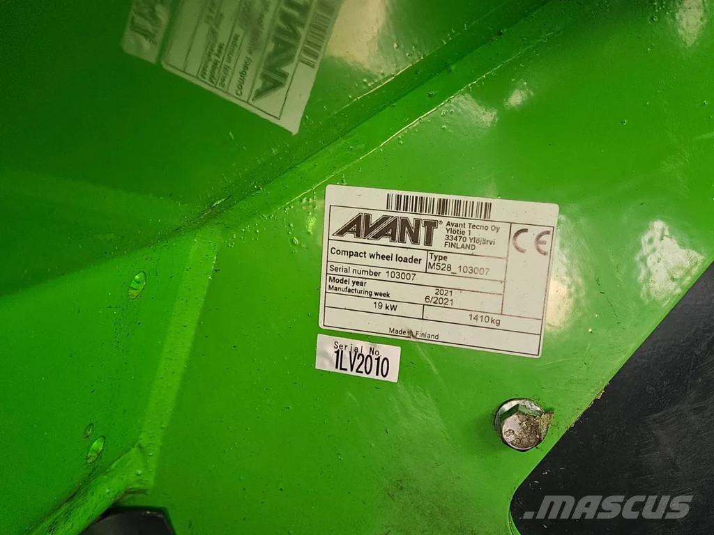 Avant 528 小型裝載機