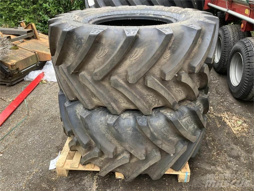 BKT 600/65R28 輪胎、車輪和輪圈