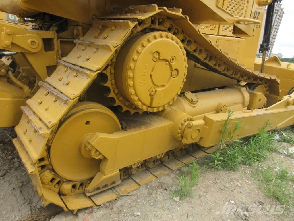 CAT D 7 H 履帶推土機
