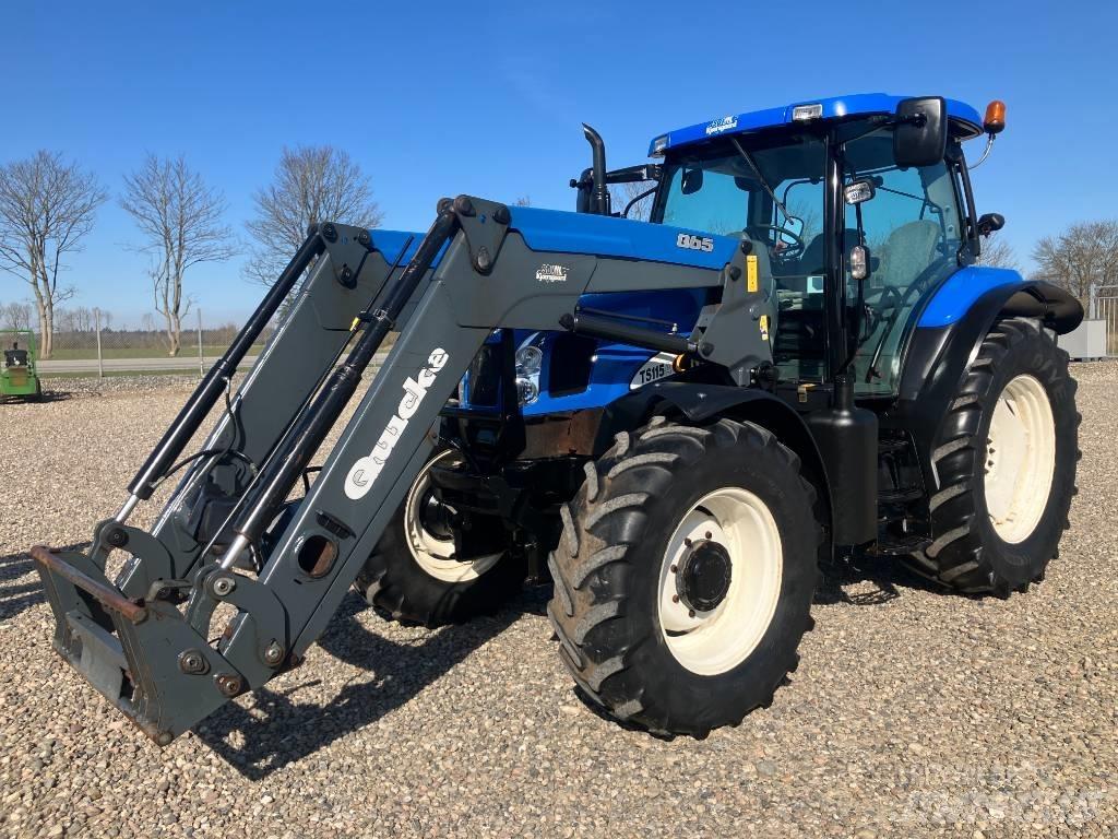 New Holland TS 115 A 曳引機