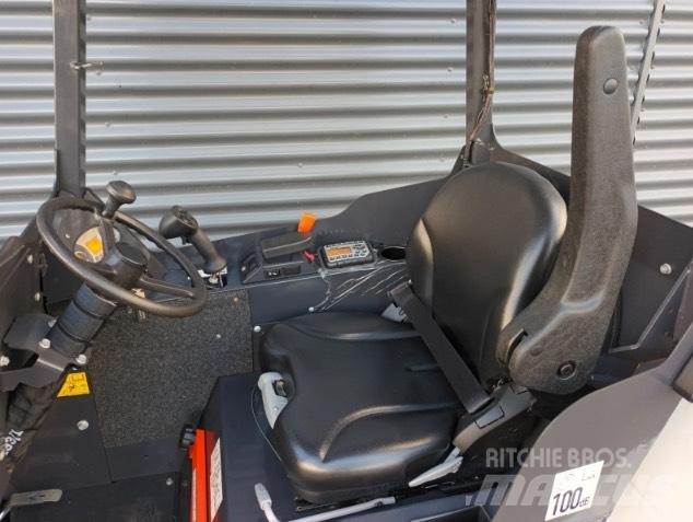 Bobcat l28 小型裝載機