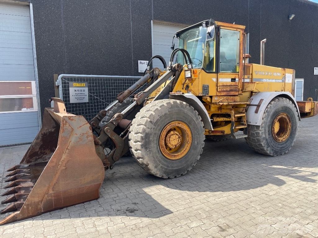 Volvo L120B 輪胎式裝載機