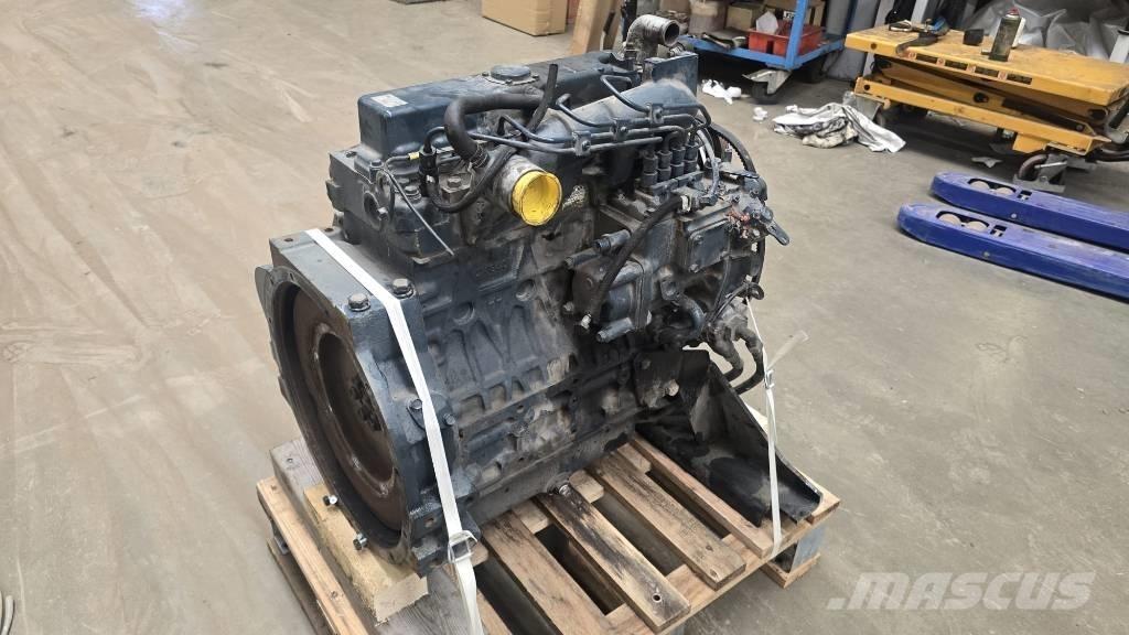 Kubota V 2403 引擎/發動機