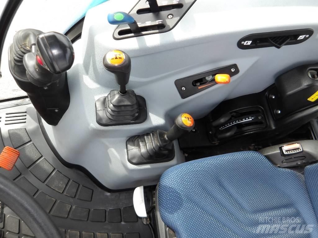New Holland T 4.75 曳引機