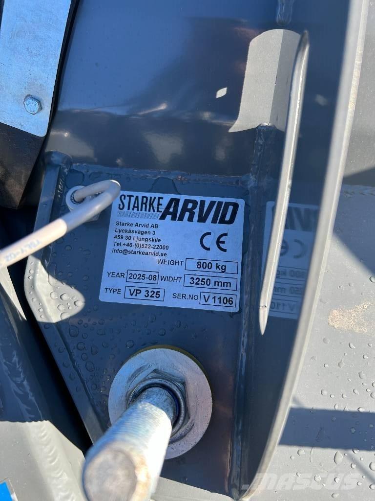 Fjärås 325 vikplog 鏟雪車