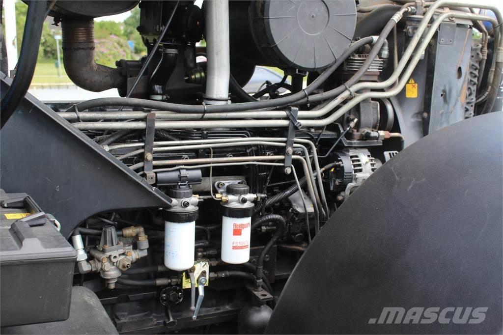 New Holland TM175 曳引機