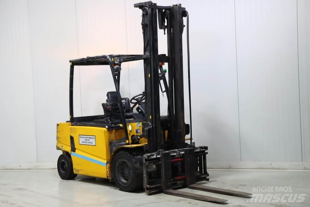 Hyundai 50B-9 電動堆高機