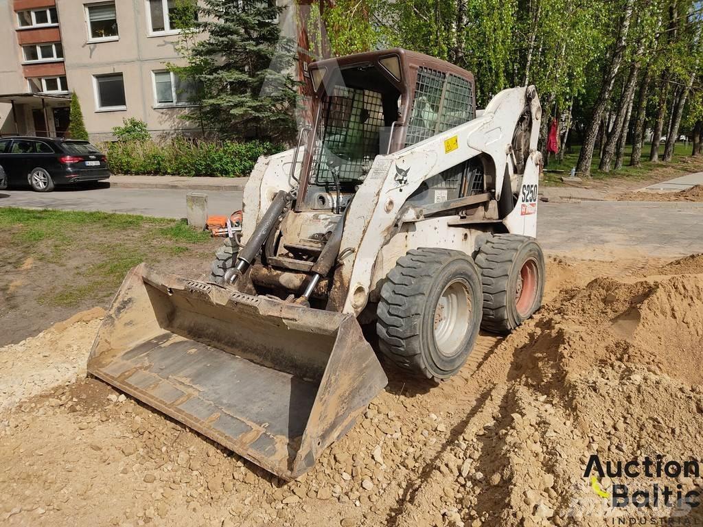 Bobcat S 250 滑移轉向裝載機