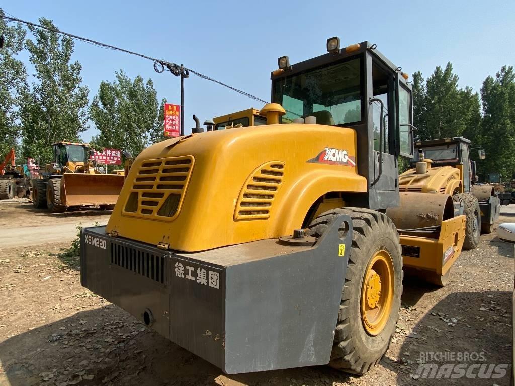 XCMG XSM 220 單輪滾壓機