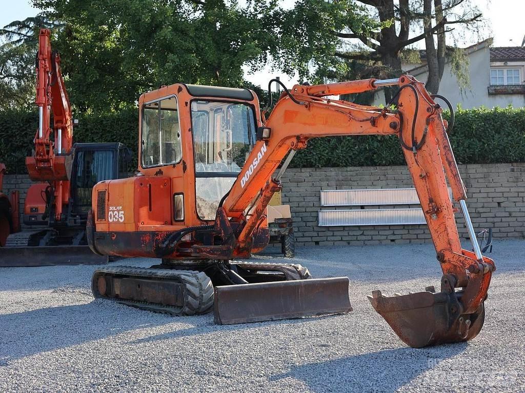 Doosan SOLAR035 小型挖土機/掘鑿機<7t(小型挖掘機)