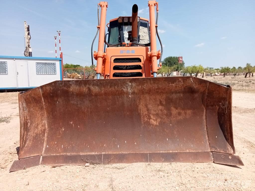 Fiat-Hitachi D 180 履帶推土機