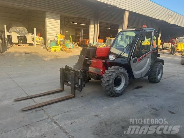 Manitou MT 625 伸縮臂操作車
