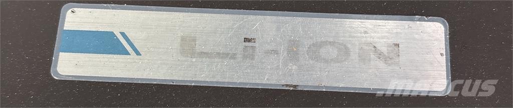 Atlet PSP160 自走式堆積機