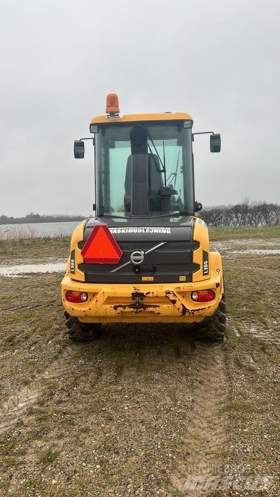 Volvo L 30 G 輪胎式裝載機