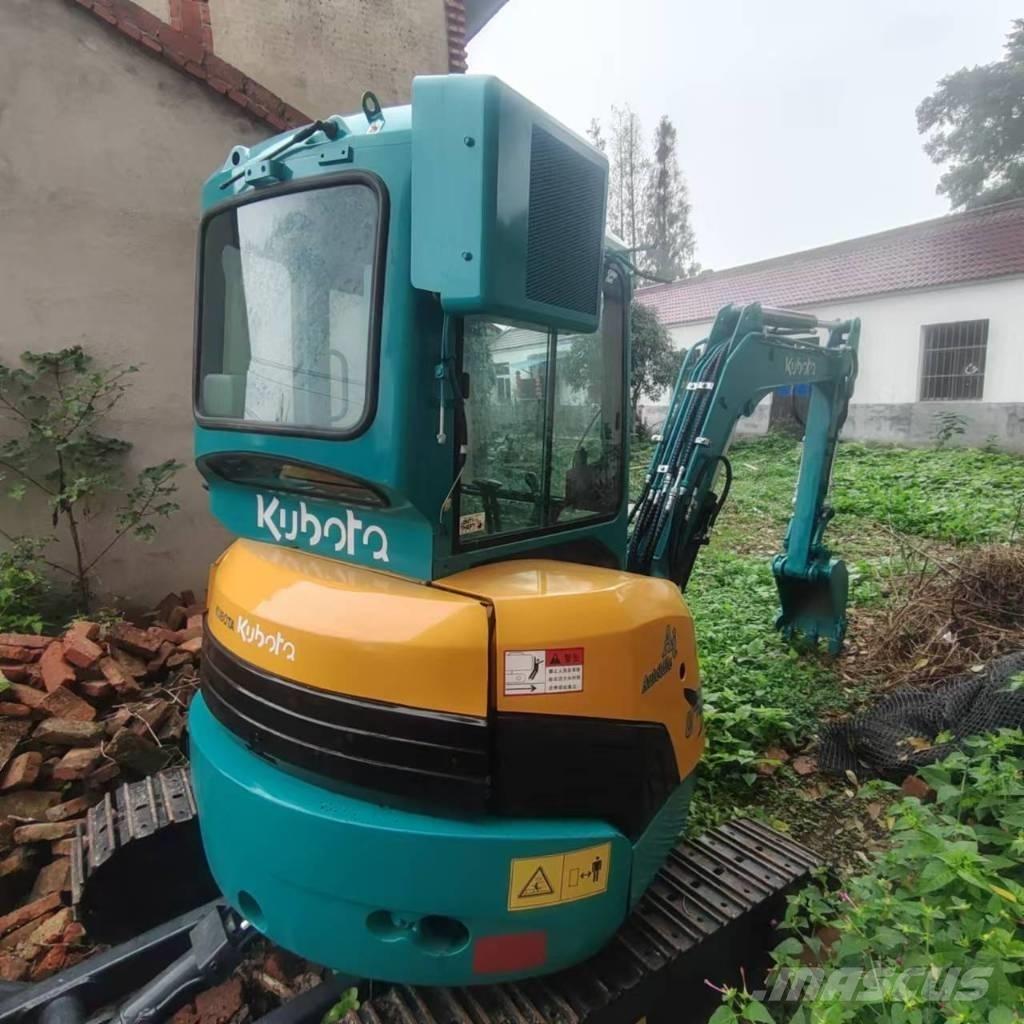 Kubota U 30 小型挖土機/掘鑿機<7t(小型挖掘機)