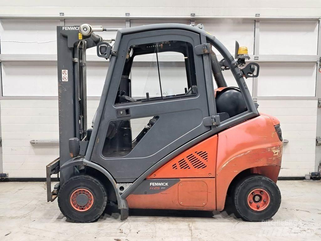 Linde H25T-02 液化石油氣LPG卡車