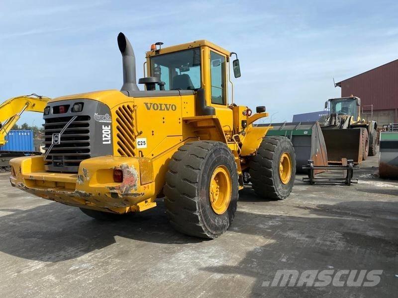 Volvo L 120 E 輪胎式裝載機