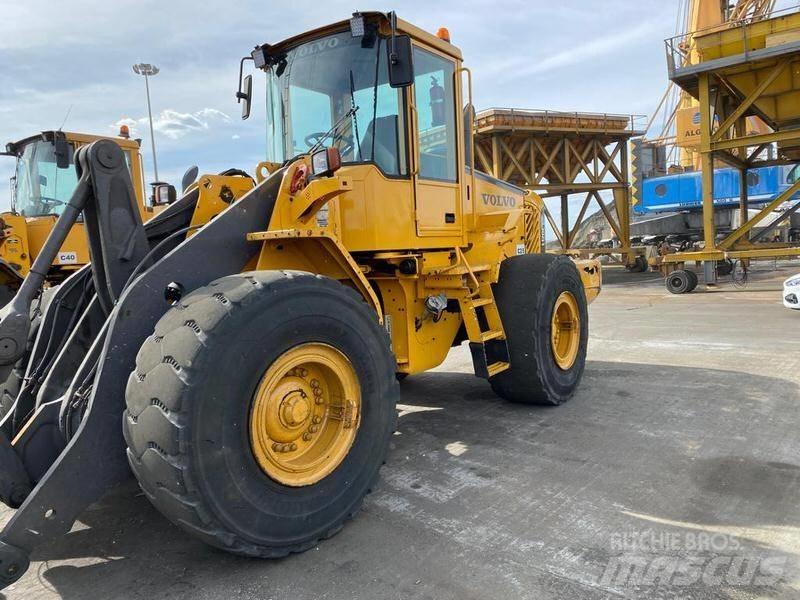 Volvo L 120 E.Ref.10 輪胎式裝載機