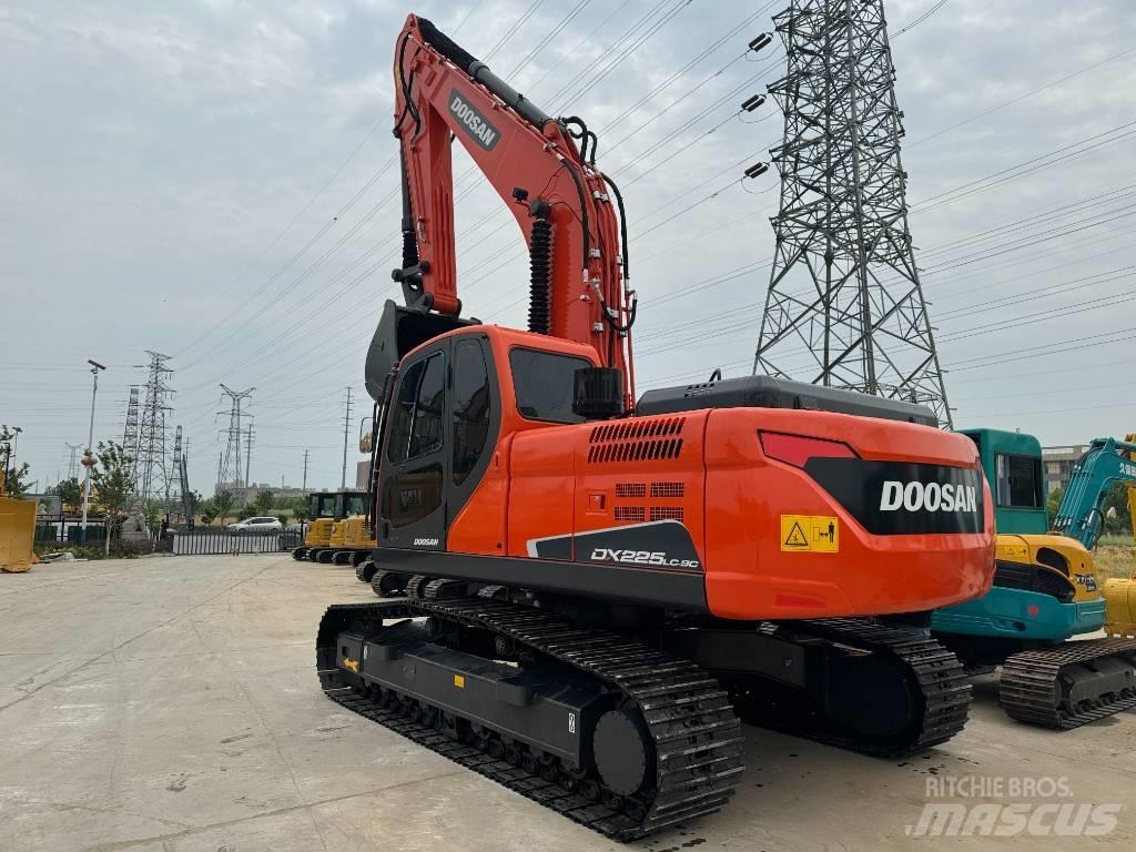 Doosan DX 225 LC-9C 履帶式 挖土機/掘鑿機/挖掘機