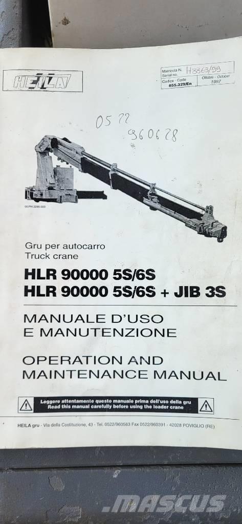 Astra HD 7  84.42 起重機卡車