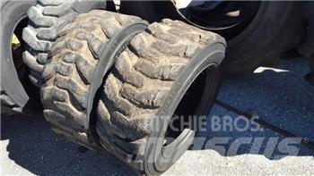 Bobcat Pneus 10-16.5 輪胎、車輪和輪圈