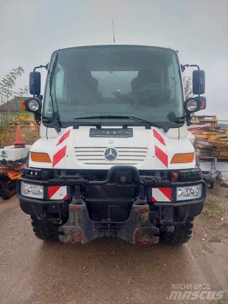 Unimog U400 多用途機械