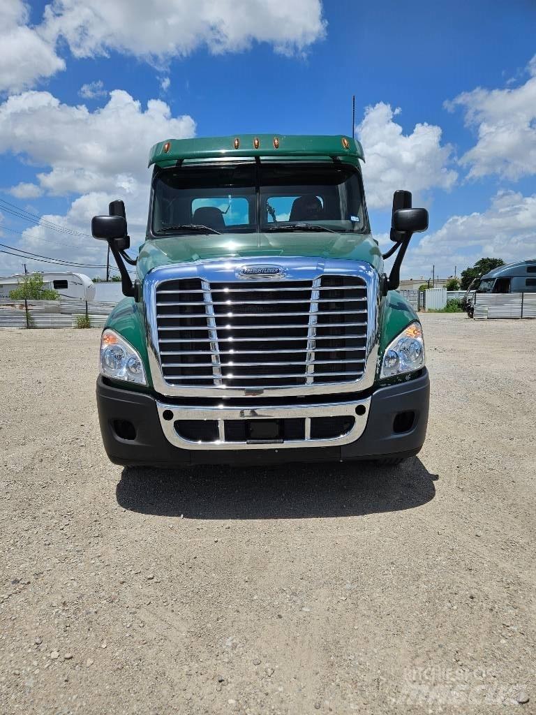 Freightliner 125 曳引機組件