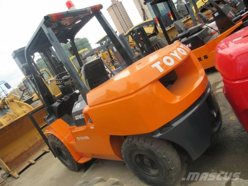 Toyota FD 30 柴油卡車