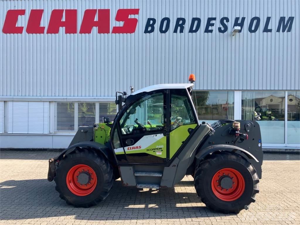 CLAAS SCORPION 746 伸縮臂操作車