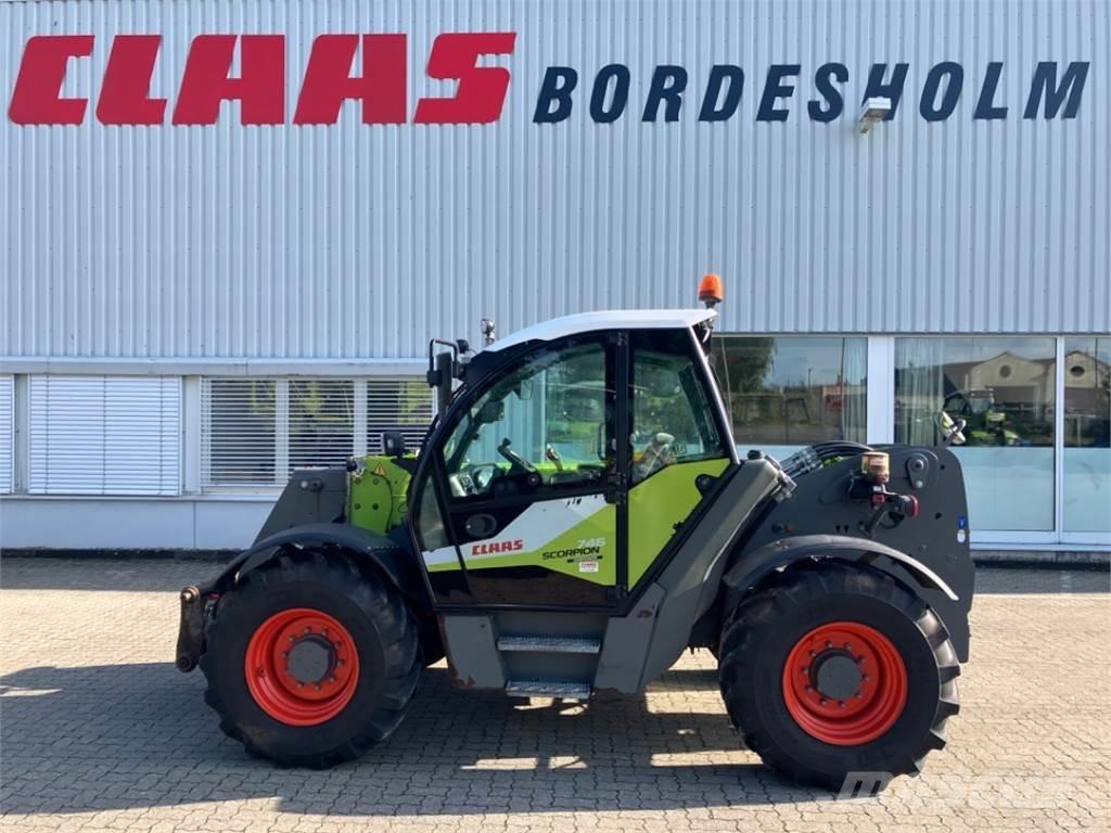 CLAAS SCORPION 746 伸縮臂操作車