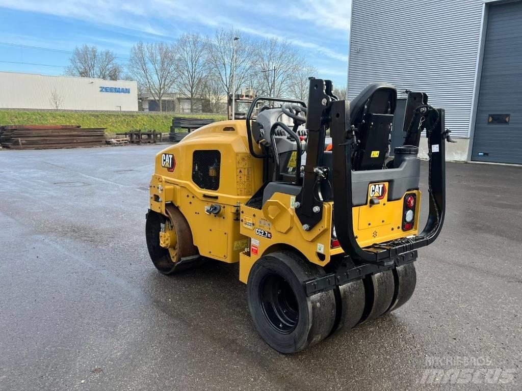 CAT CC2.7 GC 複合式滾壓機