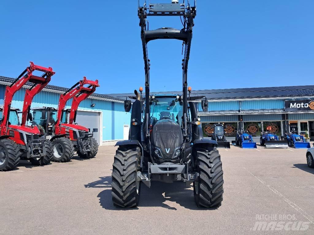 Valtra T174E Versu 曳引機