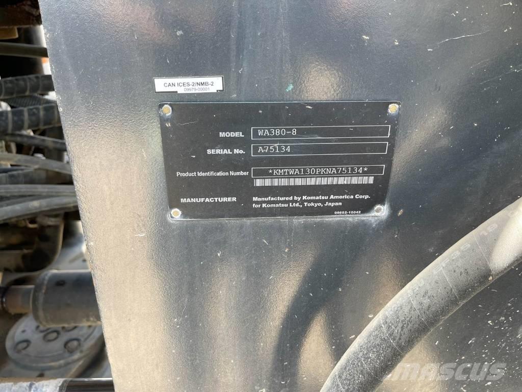 Komatsu WA 380-8 輪胎式裝載機