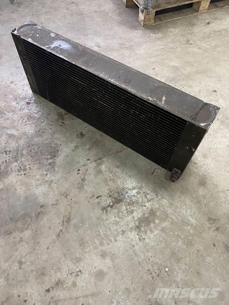 Liebherr A934C 散熱器/水箱