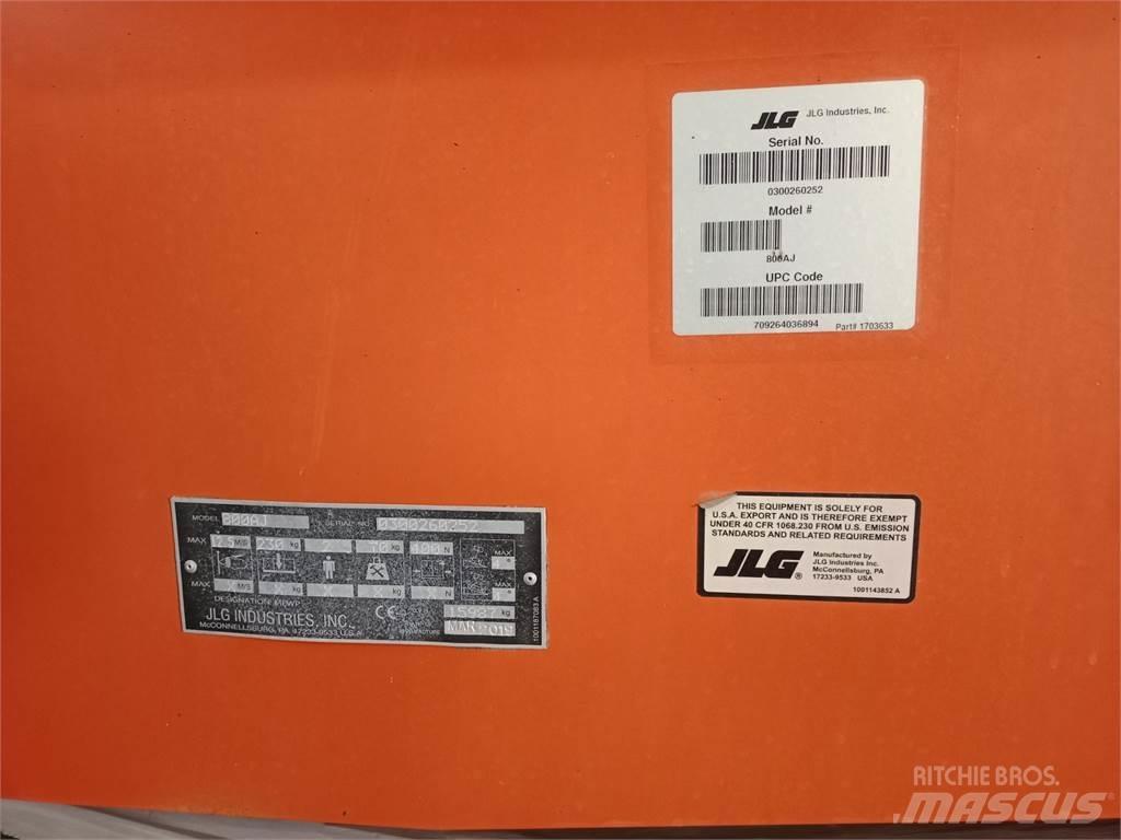 JLG 800AJ 曲臂高空作業車