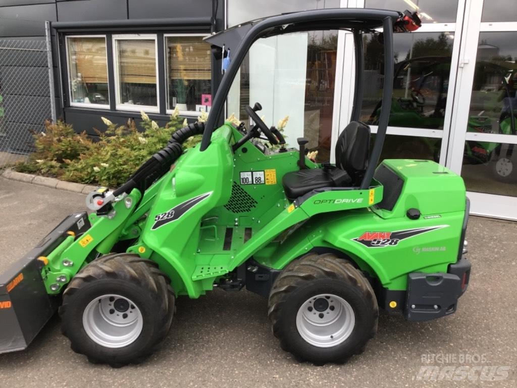 Avant 528 DEMO 多功能裝載機