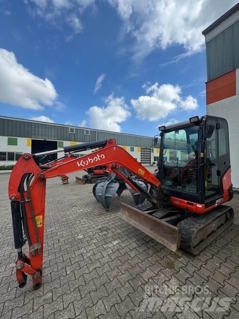 Kubota KX027-4 小型挖土機/掘鑿機<7t(小型挖掘機)