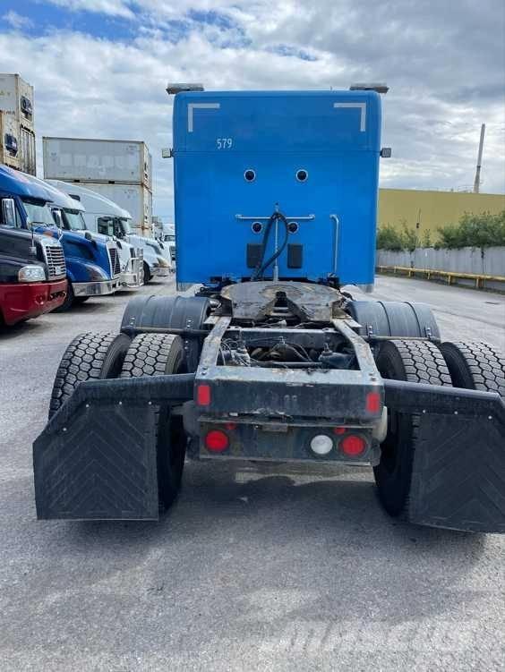 Peterbilt 579 曳引機組件