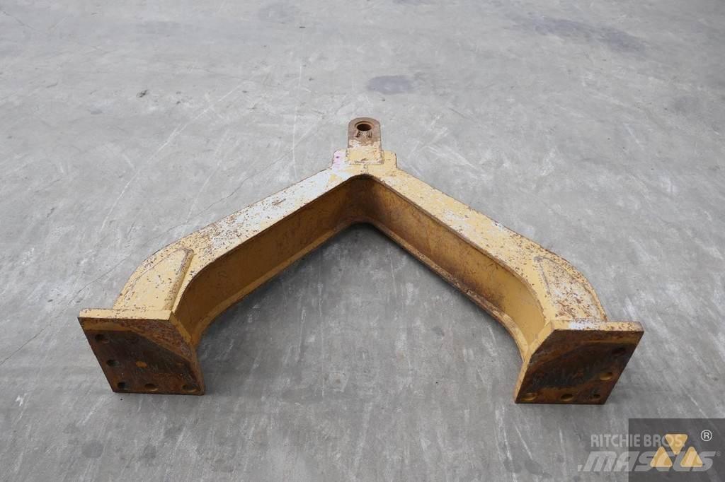 CAT D6 Drawbar 其他組件