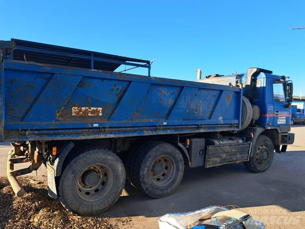 Tatra T 815-2 Terno 傾卸式卡車